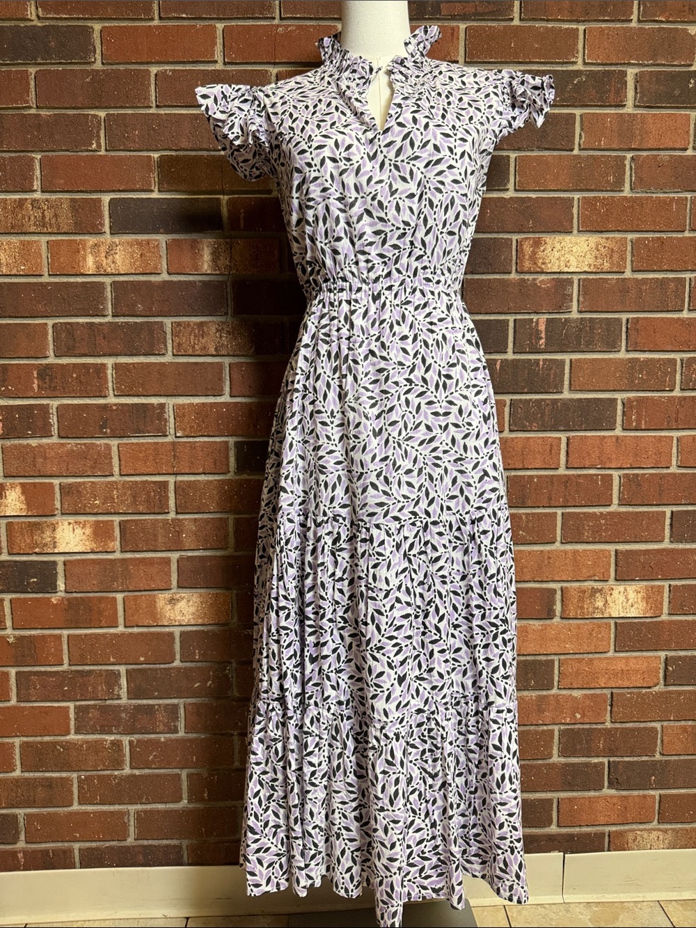 Hampton House Short Sleeve Leaf Pattern Maxi Dress Size Small